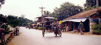 Zufahrtsstrasse nach Houisai, Bokeo, Laos  (11.2 K)