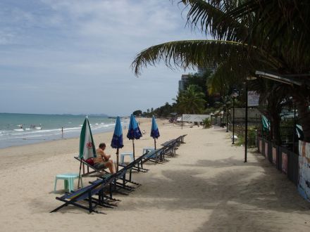 Joseph-Lang Strand an der Wong Amart Beach in Pattaya Naklua, Chonburi Province, Thailand