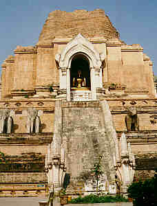 Phra Dhatu Chedi Luang, Chiang Mai  (11.8 K)